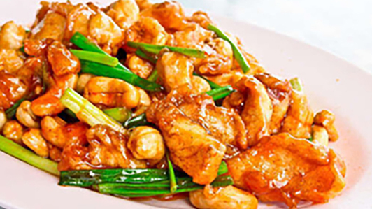 Chicken with Cashew Nuts - Chinese Food Collection in The Mews SW18