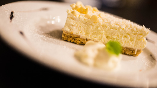 White Chocolate & Coconut Cheesecake - Sunday Lunch Collection in Marley Pots SR5