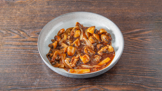 Stir Fried Mushrooms 🍃 - Halal Collection in Cockernhoe LU2