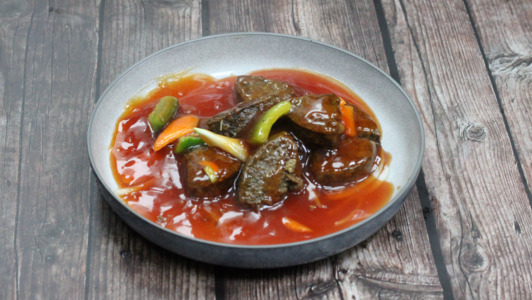 Vegan Beef with Sweet & Sour Sauce 🍃 - Thai Restaurant Collection in Farleygreen LU1