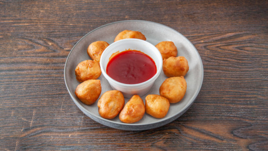 Sweet & Sour Chicken Balls (10) - Chinese Restuarant Collection in Round Green LU2