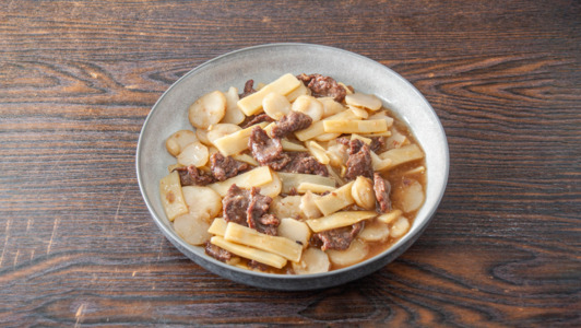 Beef with Bamboo Shoots & Water Chestnuts - Halal Chinese Delivery in Lower Titmore Green SG4