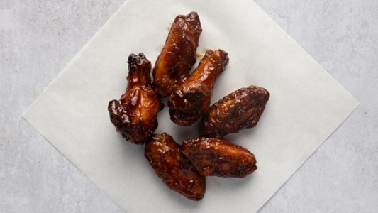 6 Hickory Smoked BBQ Wings - Best Pizza Collection in Goodmayes IG3