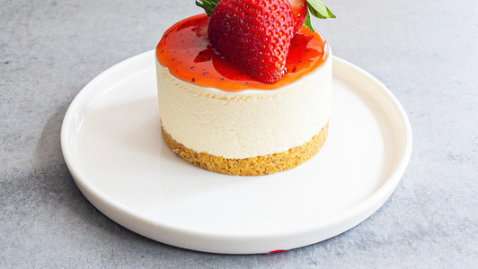 Strawberry Cheesecake - Pizza Delivery in Hackney Marsh E9
