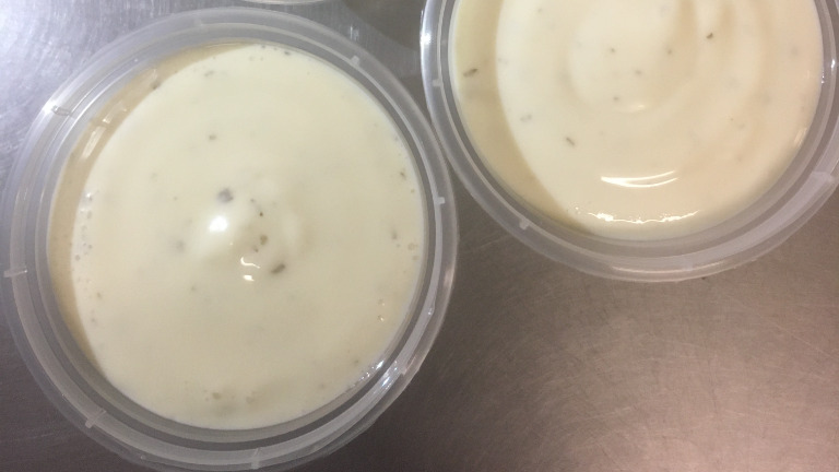 Garlic & Herb Sauce - Local Indian Delivery in Northumberland Heath DA8
