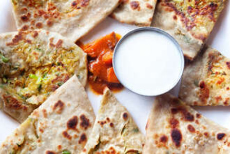 Chicken Tikka Naan - Curry Collection in Temple Hill DA1