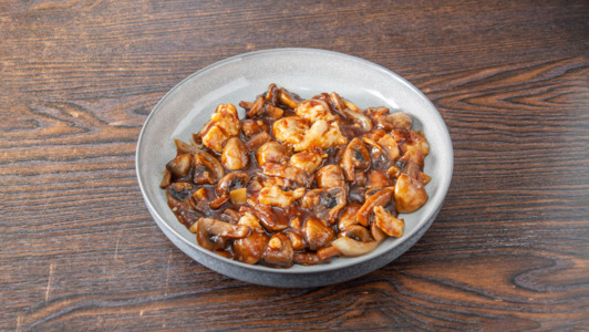 Chicken with Mushrooms - Thai Food Delivery in Hitchin SG5