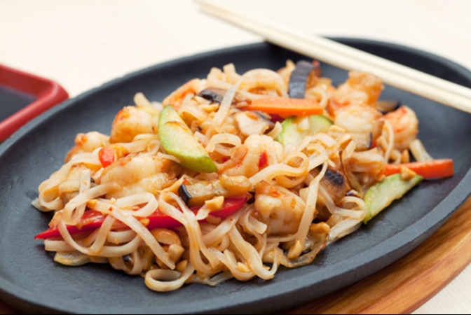 Vegetable Yaki Udon - Futomaki Delivery in Seven Sisters N15