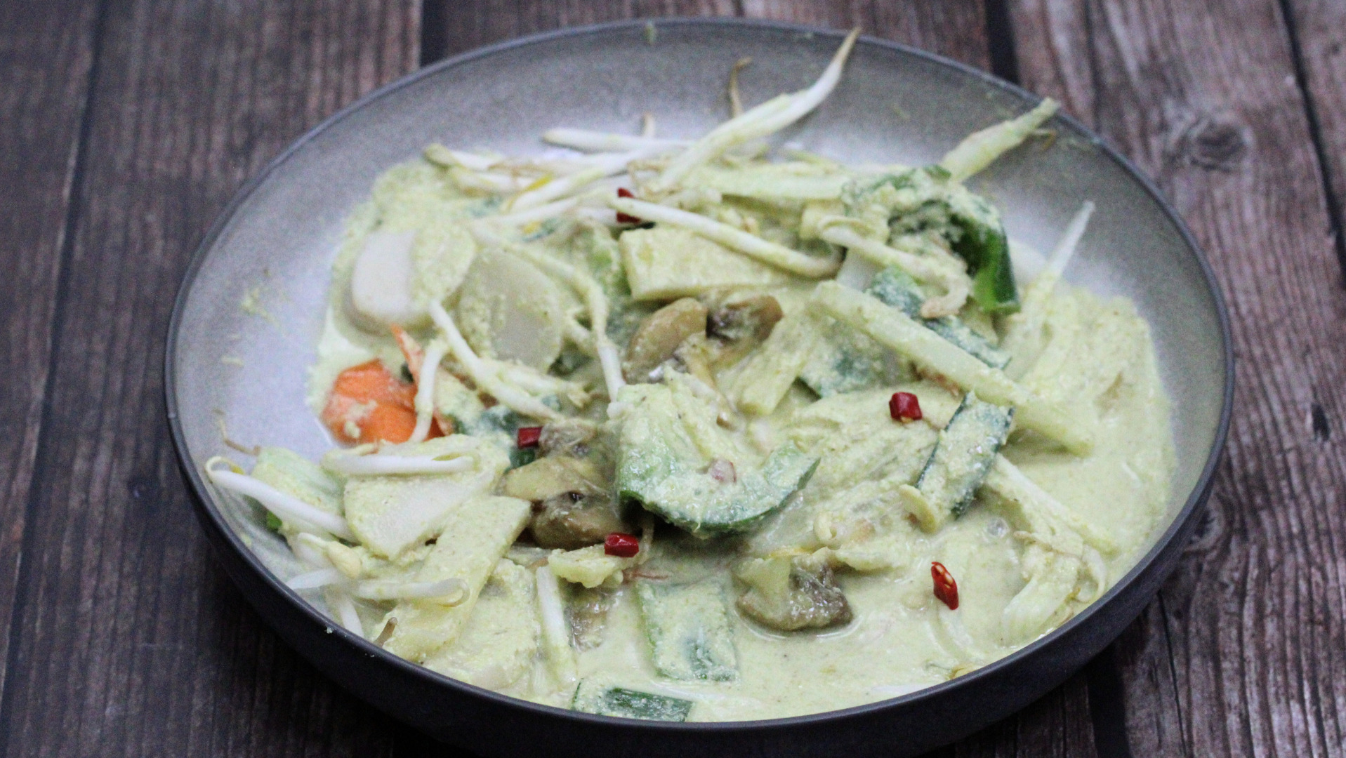 Mixed Vegetable Thai Green Curry 🌶🌶🍃 - Thai Restaurant Delivery in Woodside WD25