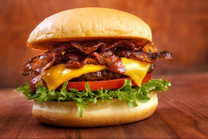 Half Pounder with Bacon & Cheese with Chips - Cakes Delivery in Nackington CT4
