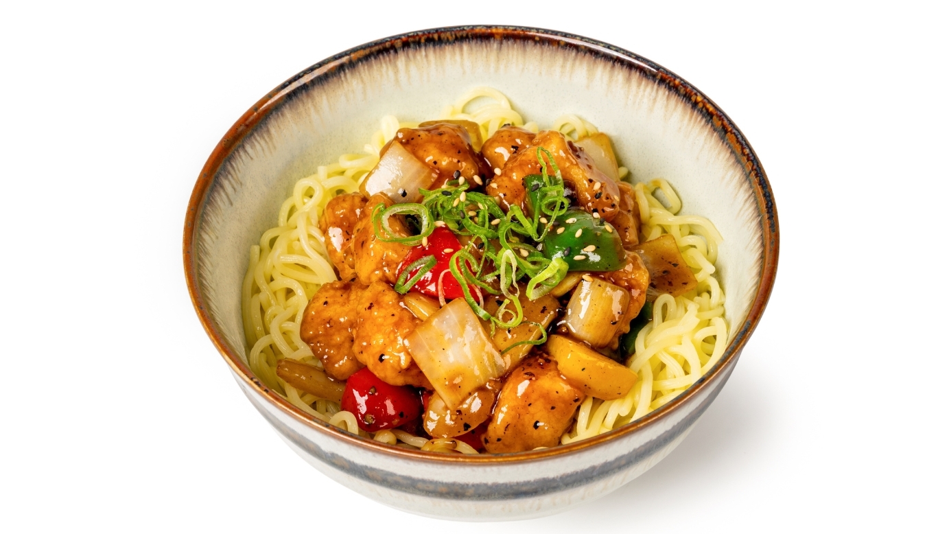 BLACK PEPPER CHICKEN WITH NOODLES - 24 Hour Sushi Collection in Hackney E8