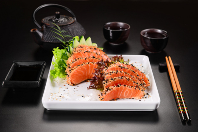 Seared Salmon Sashimi - Futomaki Delivery in Kings Cross N1