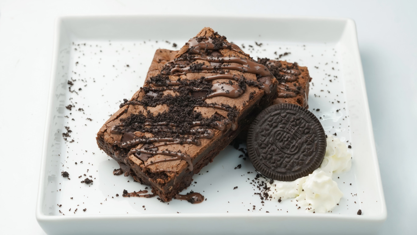 Chocolate Oreo® Brownie - Pudding Collection in Stratton Chase HP8