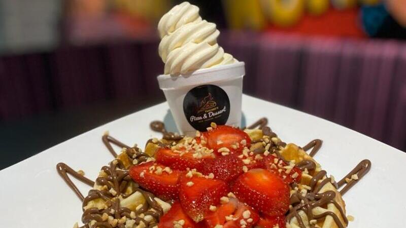 Strawberry Waffle - Crepes Delivery in Chalton LU4