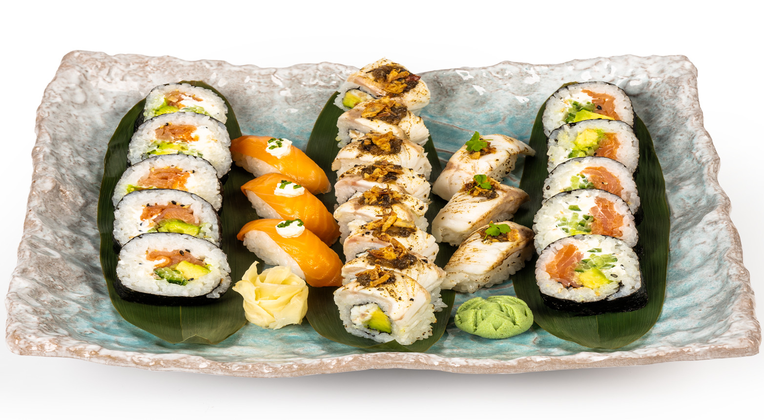 SUSHI CO SIGNATURE SUSHI BOX (24 pcs) - Sushi Delivery in Bow Common E3