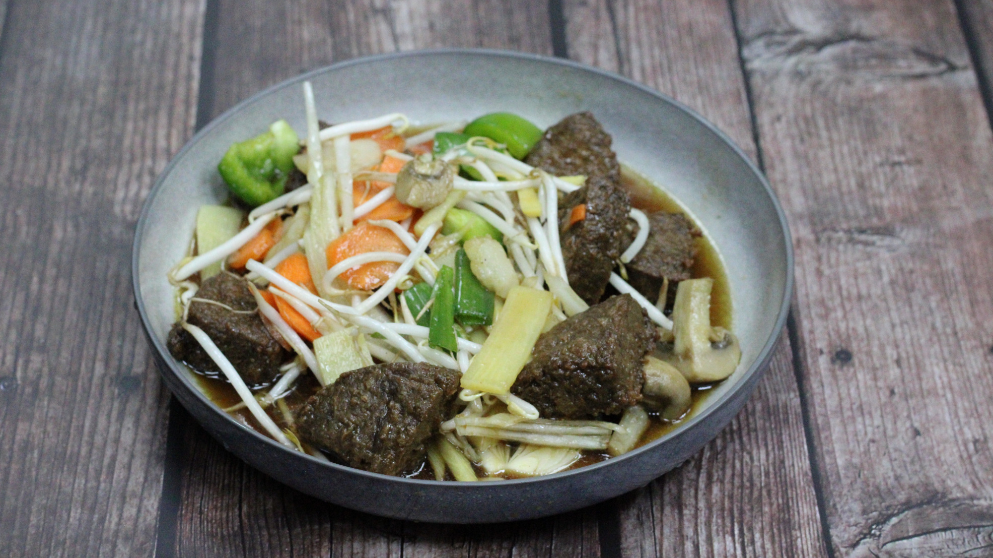 Vegan Beef with Mixed Vegetables 🍃 - Chinese Food Delivery in Park Town LU1