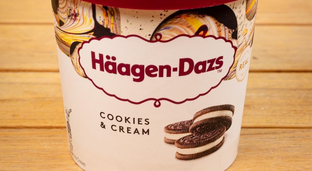 Haagen Dazs® Cookies & Cream - Shish Kebab Collection in Saltdean BN2