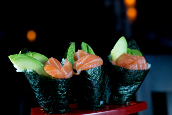 Salmon & Avocado Temaki - Futomaki Delivery in West Hampstead NW6