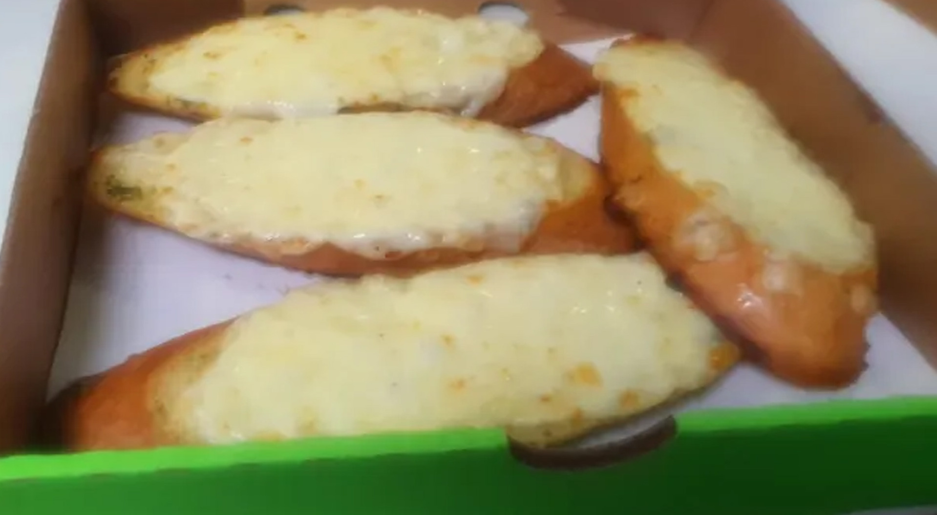 Garlic Bread with Cheese Ⓥ - Pasta Collection in Chilworth GU4